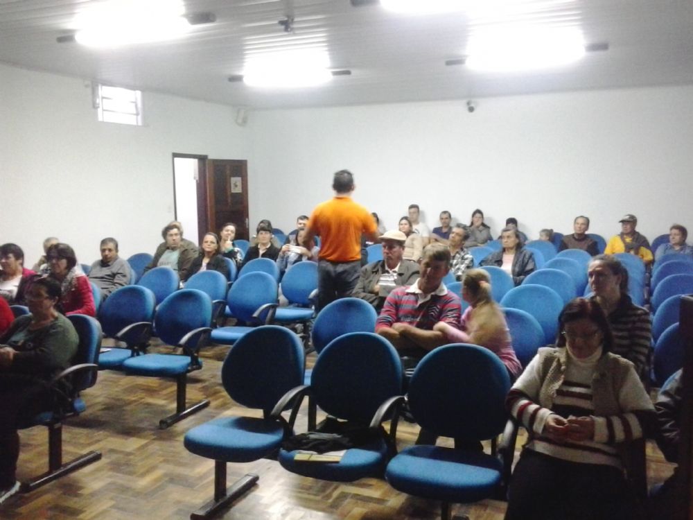 7g7xgwvf2e47_PALESTRA 4.jpg